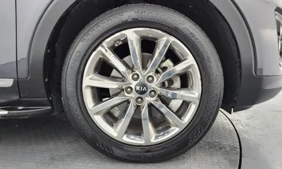 Kia Sorento 2015, 181407 км, за 4955.4 USD
