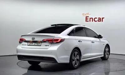 Hyundai Sonata 2015, 160528 км, за 4891.6 USD