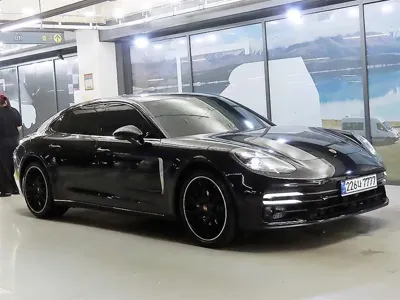 Porsche Panamera · 2023 год