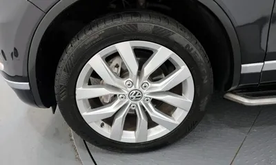 Volkswagen Touareg 2015, 171497 км, за 8775.92 USD