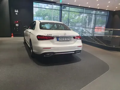 Mercedes-Benz E-Class 2023, 23000 км, за 12419.59 USD