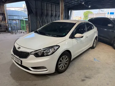 Kia K3 · 2013 год