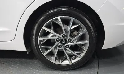 Hyundai Avante 2019, 68860 км, за 8067.48 USD