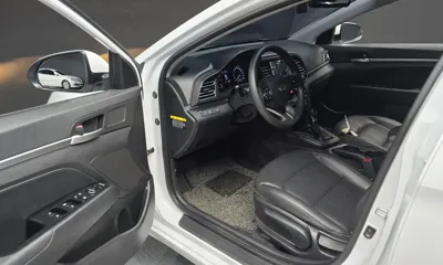 Hyundai Avante 2019, 68860 км, за 8067.48 USD - фото 11