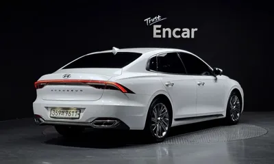 Hyundai Grandeur 2020, 113070 км, за 14476.48 USD
