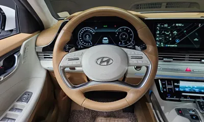 Hyundai Grandeur 2020, 113070 км, за 14375.74 USD - фото 13