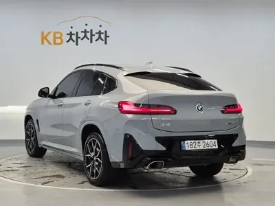 BMW X4 2023, 102092 км, за 44236.31 USD