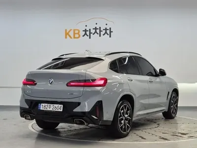 BMW X4 2023, 102092 км, за 44236.31 USD