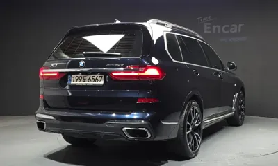 BMW X7 2022, 73973 км, за 51987 USD