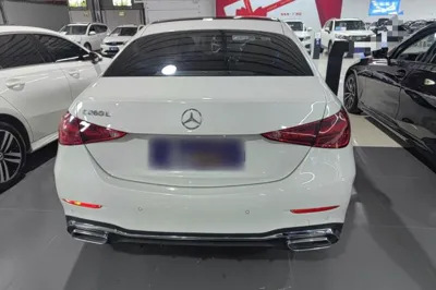 Mercedes-Benz C-Class 2023, 18200 км, за 32578 USD