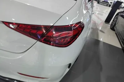 Mercedes-Benz C-Class 2023, 18200 км, за 32578 USD - фото 9