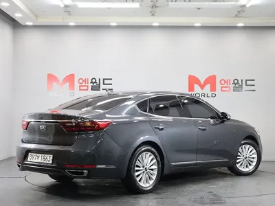 Kia K7 2016, 158703 км, за 5112.28 USD