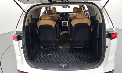 Kia Canival 2023, 85467 км, за 16156.36 USD - фото 20