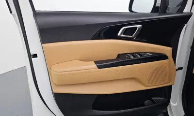 Kia Canival 2023, 85467 км, за 16156.36 USD - фото 24