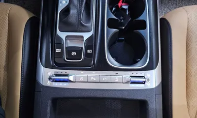 Kia Canival 2023, 85467 км, за 16156.36 USD - фото 30