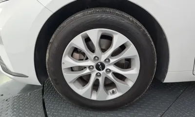 Kia K8 2023, 64803 км, за 12964.18 USD