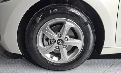 Hyundai Avante 2017, 66299 км, за 5856.68 USD