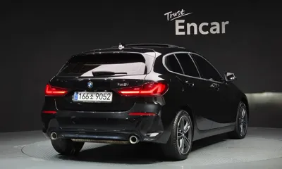 BMW 1-Series 2022, 55538 км, за 14866.2 USD