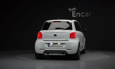 Smart Forfour 2017, 47751 км, за 13596.16 USD
