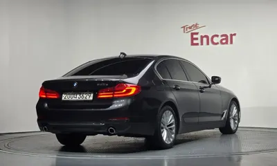 BMW 5-Series 2020, 74456 км, за 15526.92 USD