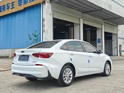 Chevrolet Monza 2022, 9000 км, за 9240.55 USD