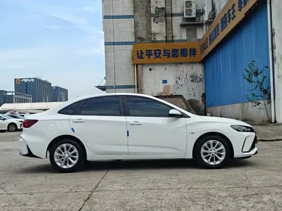 Chevrolet Monza 2022, 9000 км, за 9240.55 USD - фото 7