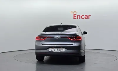 Renault-KoreaSamsung SM6 2017, 100619 км, за 4923.2 USD