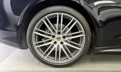 Porsche Panamera 2018, 140456 км, за 40239.21 USD