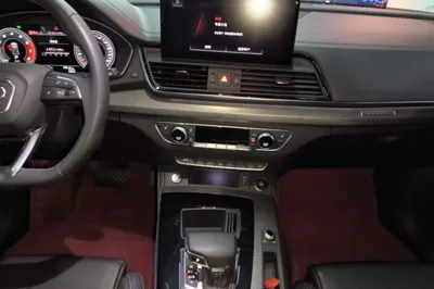 Audi Q5L 2022, 58300 км, за 27866 USD - фото 15