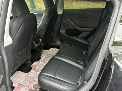 Tesla Model Y 2024, 52000 км, за 21661.68 USD
