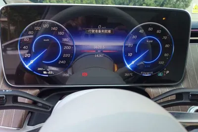 Mercedes-Benz EQE 2022, 18200 км, за 29730 USD - фото 22