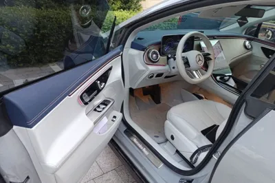 Mercedes-Benz EQE 2022, 18200 км, за 29730 USD - фото 26
