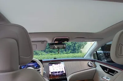 Mercedes-Benz EQE 2022, 18200 км, за 29730 USD - фото 28