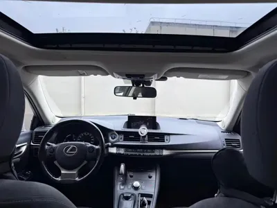 Lexus CT 2017, 110000 км, за 10019.29 USD