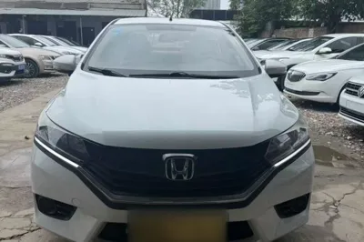 Honda Greiz 2016, 169700 км, за 5672 USD