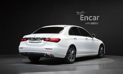 Mercedes-Benz E-Class 2023, 38003 км, за 25928.84 USD