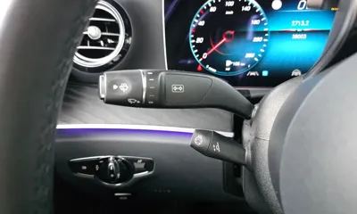 Mercedes-Benz E-Class 2023, 38003 км, за 25928.84 USD - фото 19
