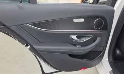 Mercedes-Benz E-Class 2023, 38003 км, за 25928.84 USD - фото 25