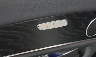 Mercedes-Benz E-Class 2023, 38003 км, за 25928.84 USD - фото 28