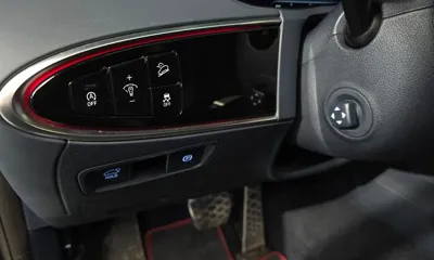 Genesis GV70 2021, 72773 км, за 22974.92 USD - фото 20