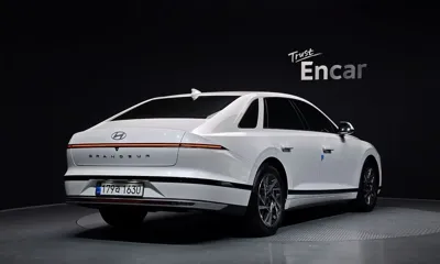 Hyundai Grandeur 2023, 40671 км, за 19079.24 USD