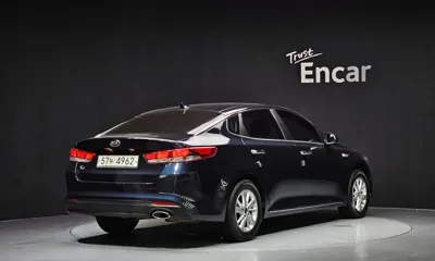 Kia K5 2016, 153775 км, за 5033.11 USD