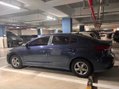 Hyundai Avante 2017, 218462 км, за 2842.41 USD