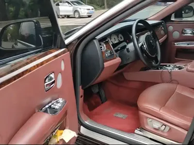 Rolls-Royce Ghost 2014, 88000 км, за 188875.7 USD