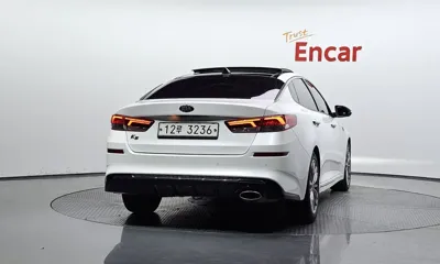 Kia K5 2019, 107214 км, за 9518.18 USD