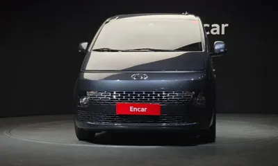 Hyundai Staria 2022, 171801 км, за 10765.39 USD