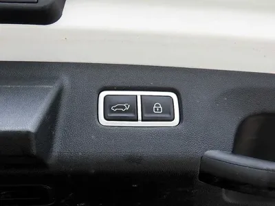 Kia Sorento 2021, 119679 км, за 12945.63 USD - фото 16