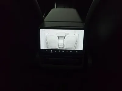 Tesla Model Y 2025, 600 км, за 23440 USD - фото 14