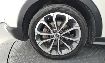 KG_Mobility_Ssangyong TIBOLI 2017, 129941 км, за 4875.51 USD