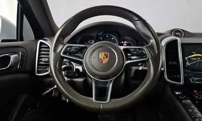 Porsche Cayenne 2017, 116068 км, за 23690.43 USD - фото 13